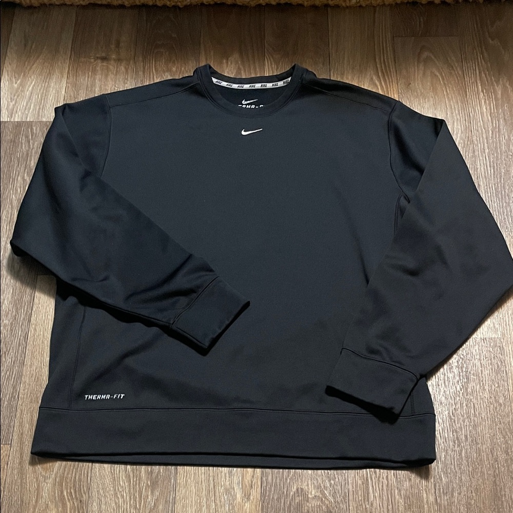 Nike Men's Black Crewneck Sweater